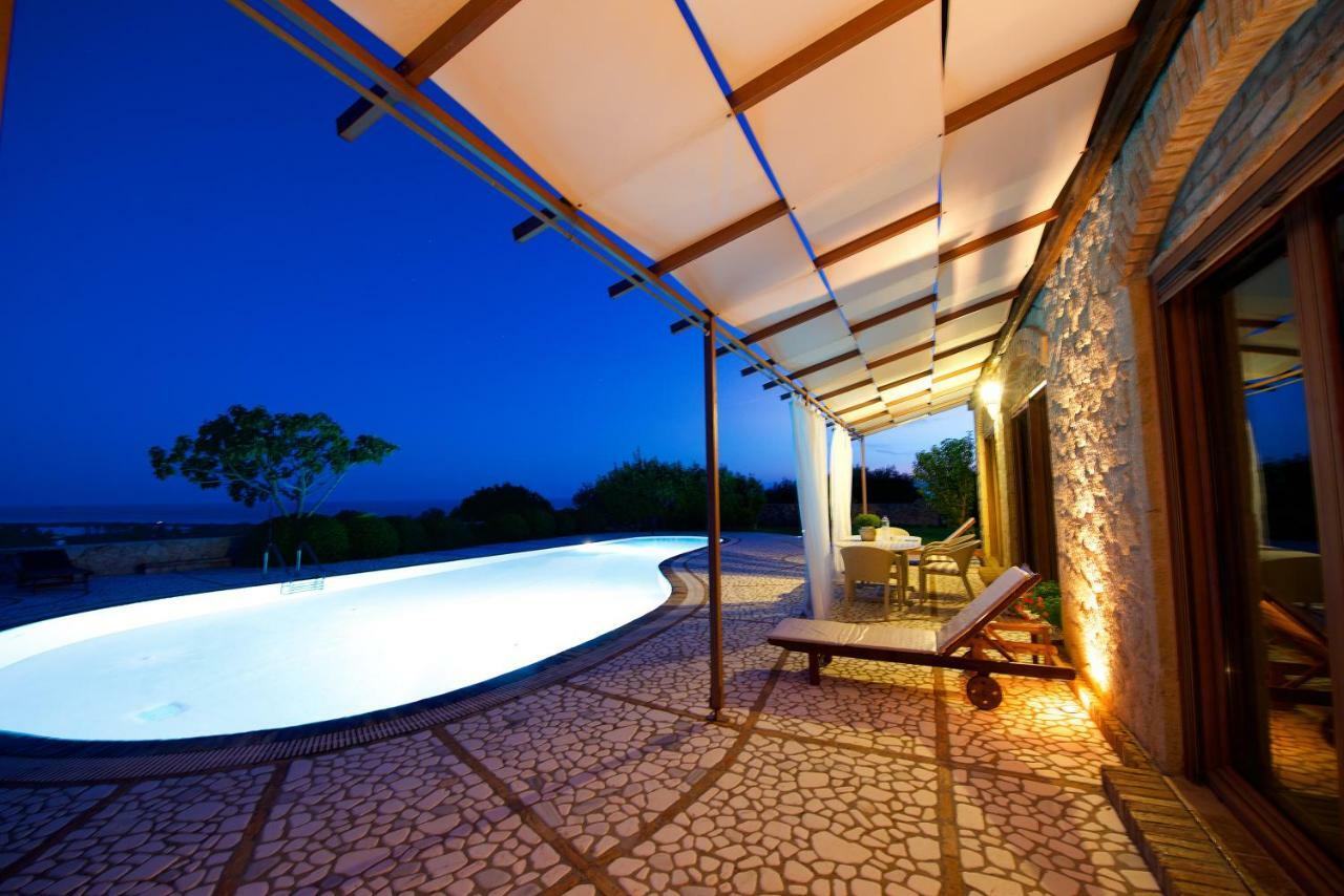 Villa Petrino Halikounas エクステリア 写真