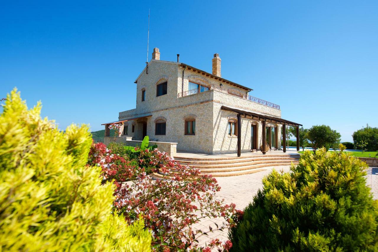 Villa Petrino Halikounas エクステリア 写真